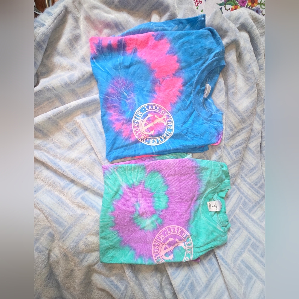 2 Long Sleeve Tye Dye Tops